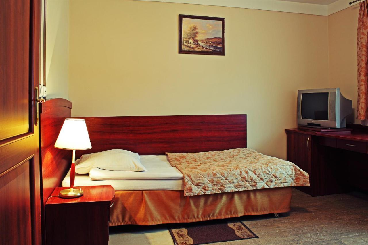 Motel Duet Granowo Exteriör bild